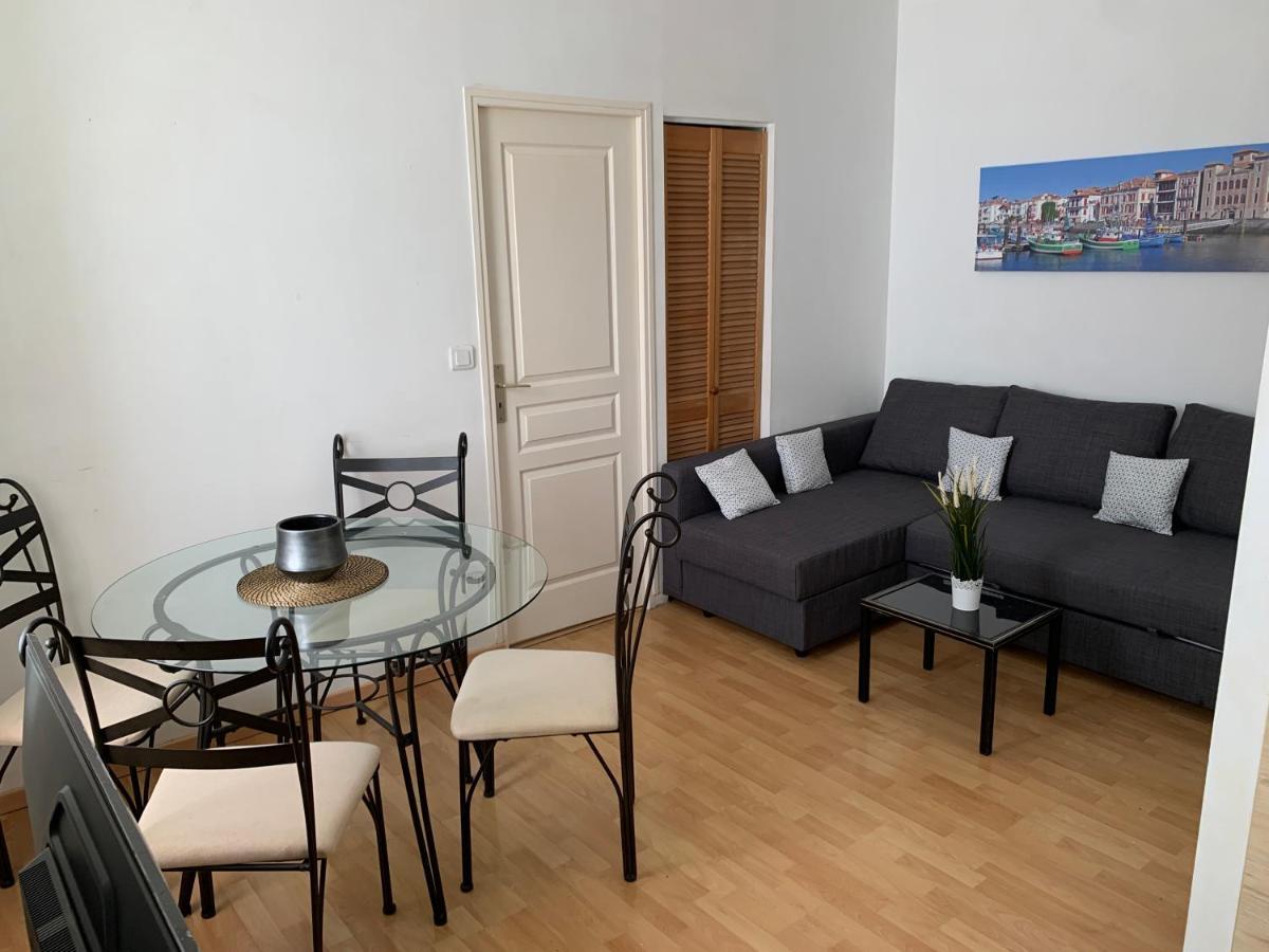 Biarritz Centre, Pres Avenue De Verdun, Cosy Apt 2 Pieces , Salon , Chambre Separe, Rue Tres Calme A 10 Minutes A Pied De La Grande Plage Luaran gambar