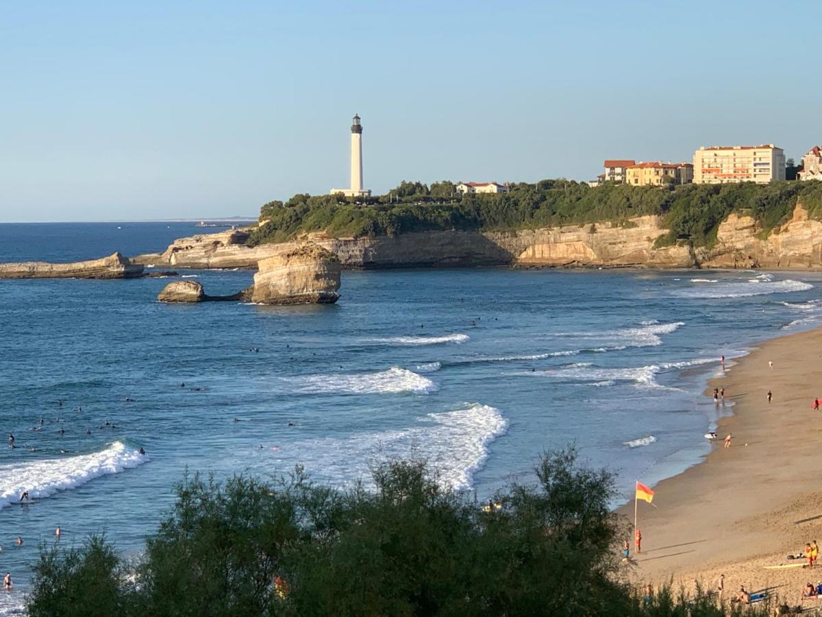 Biarritz Centre, Pres Avenue De Verdun, Cosy Apt 2 Pieces , Salon , Chambre Separe, Rue Tres Calme A 10 Minutes A Pied De La Grande Plage Luaran gambar