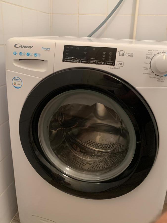 Biarritz Centre, Pres Avenue De Verdun, Cosy Apt 2 Pieces , Salon , Chambre Separe, Rue Tres Calme A 10 Minutes A Pied De La Grande Plage Luaran gambar