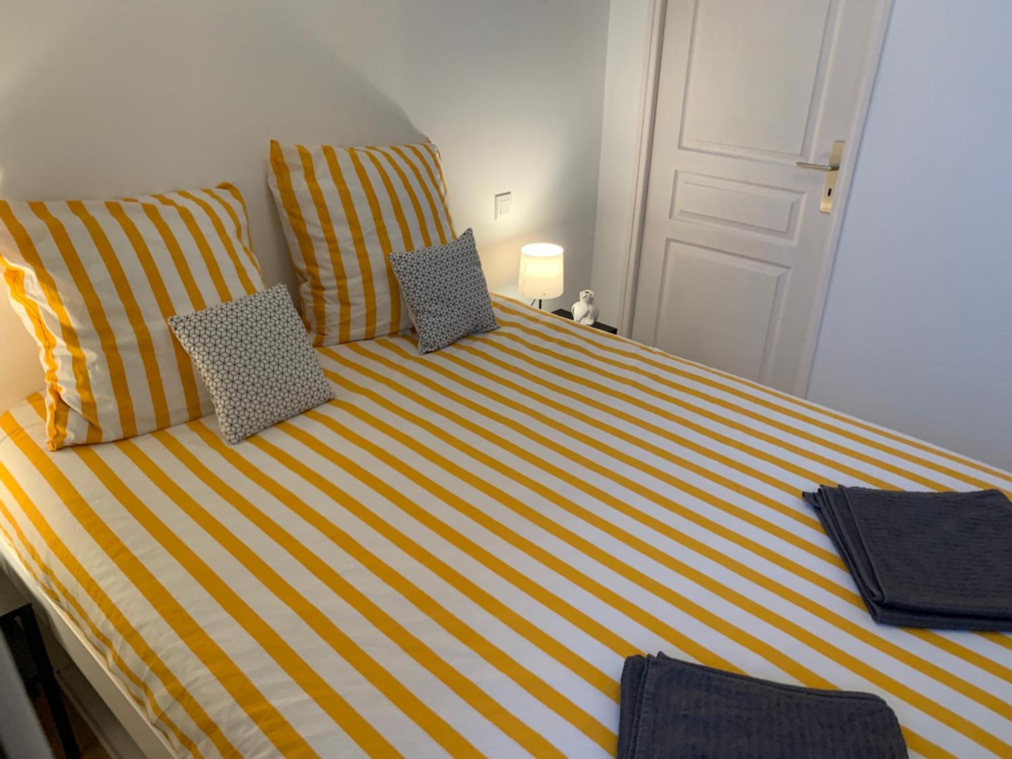 Biarritz Centre, Pres Avenue De Verdun, Cosy Apt 2 Pieces , Salon , Chambre Separe, Rue Tres Calme A 10 Minutes A Pied De La Grande Plage Luaran gambar